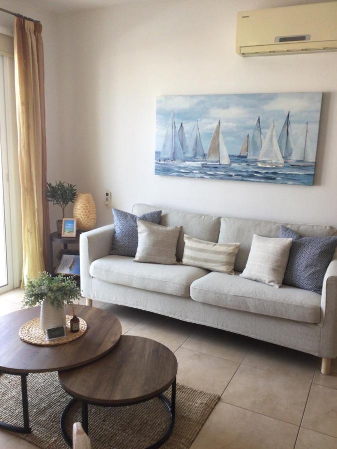 Apartment Helena Paralimni Exterior photo