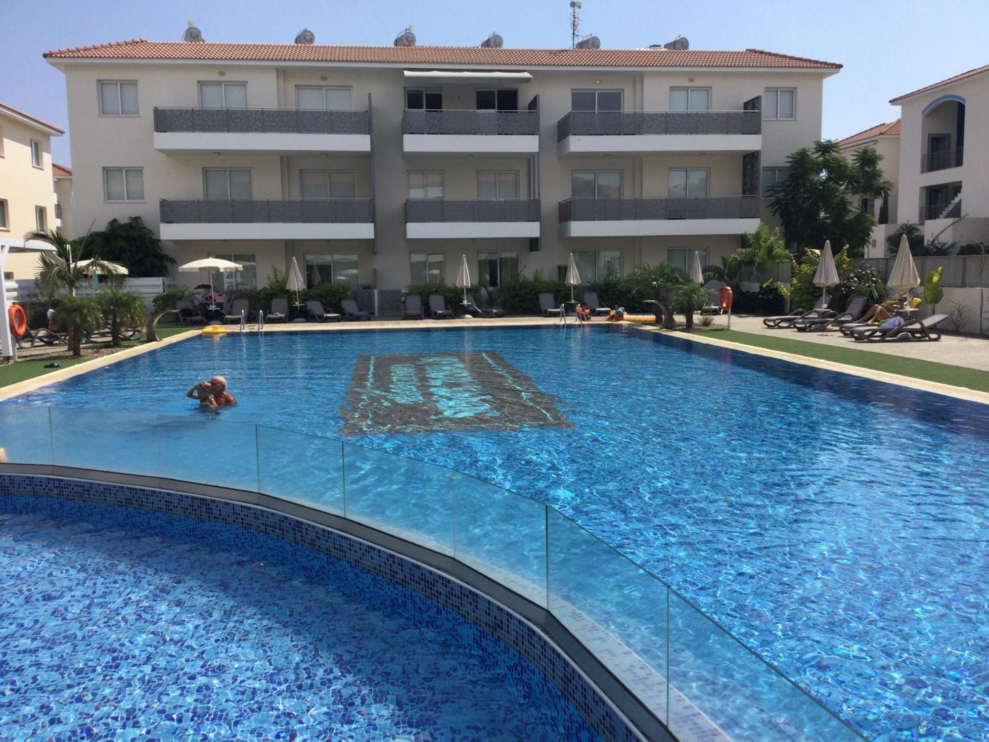 Apartment Helena Paralimni Exterior photo