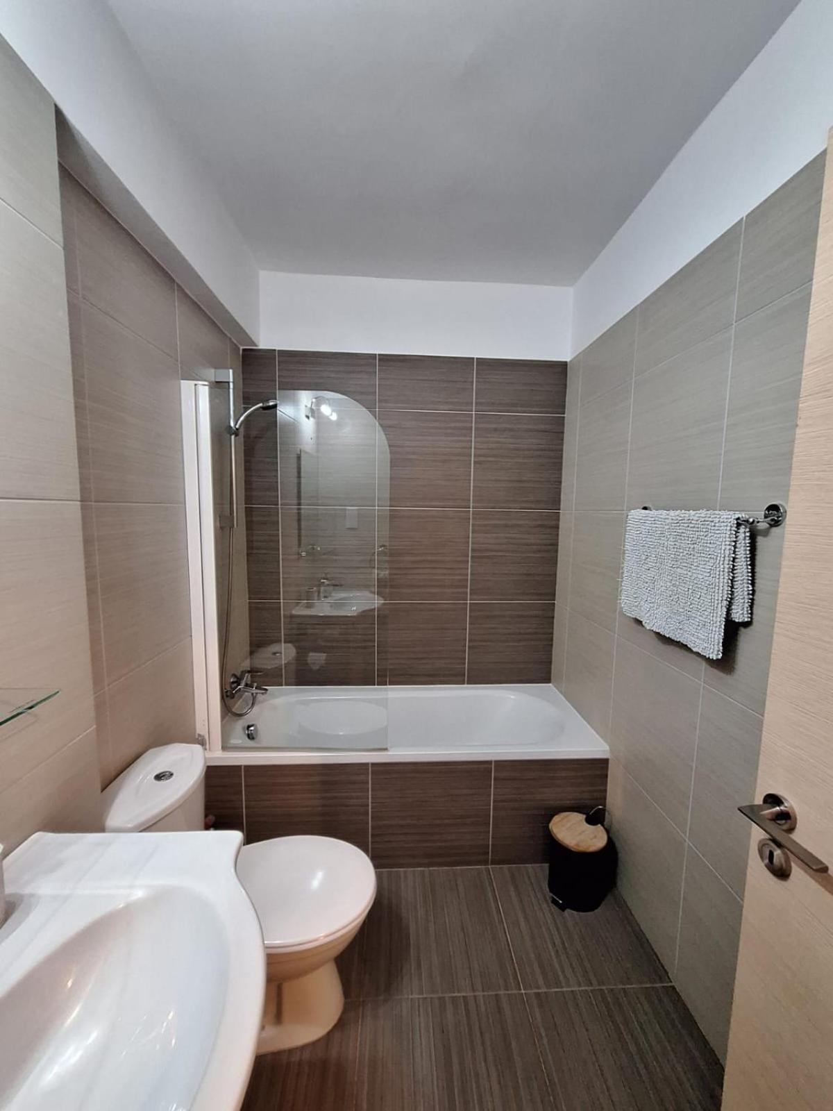 Apartment Helena Paralimni Exterior photo